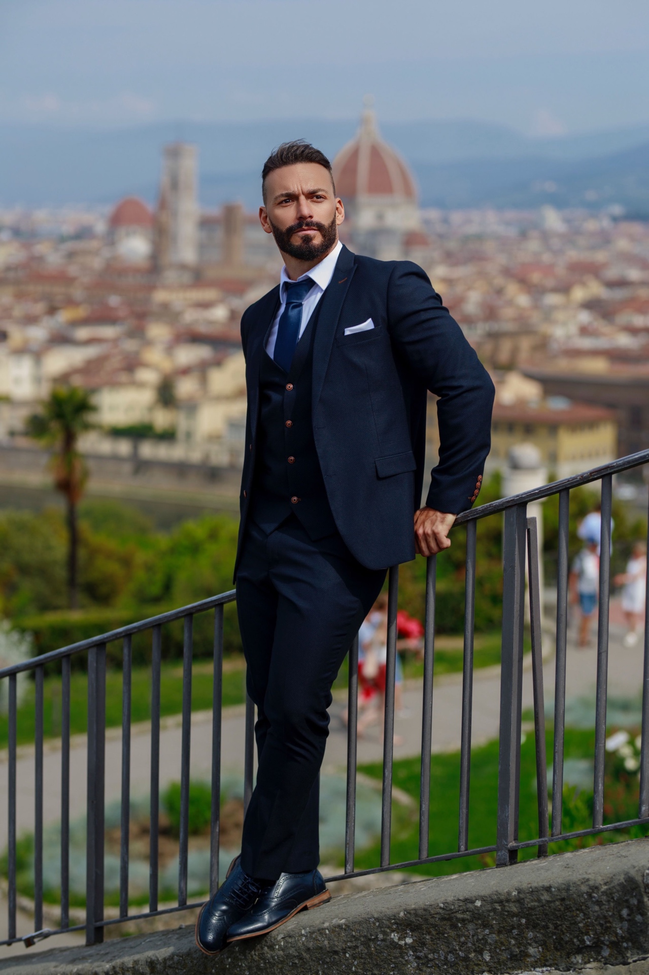 Gianluca Margheri with the Duomo of Florence behind him